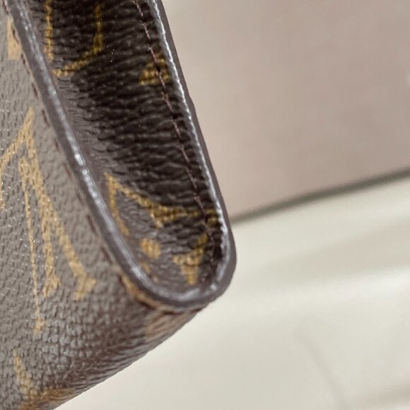 Louis Vuitton Monogram Pouch Leather Brown Zip Logo Used (116075) - Picture 8 of 9